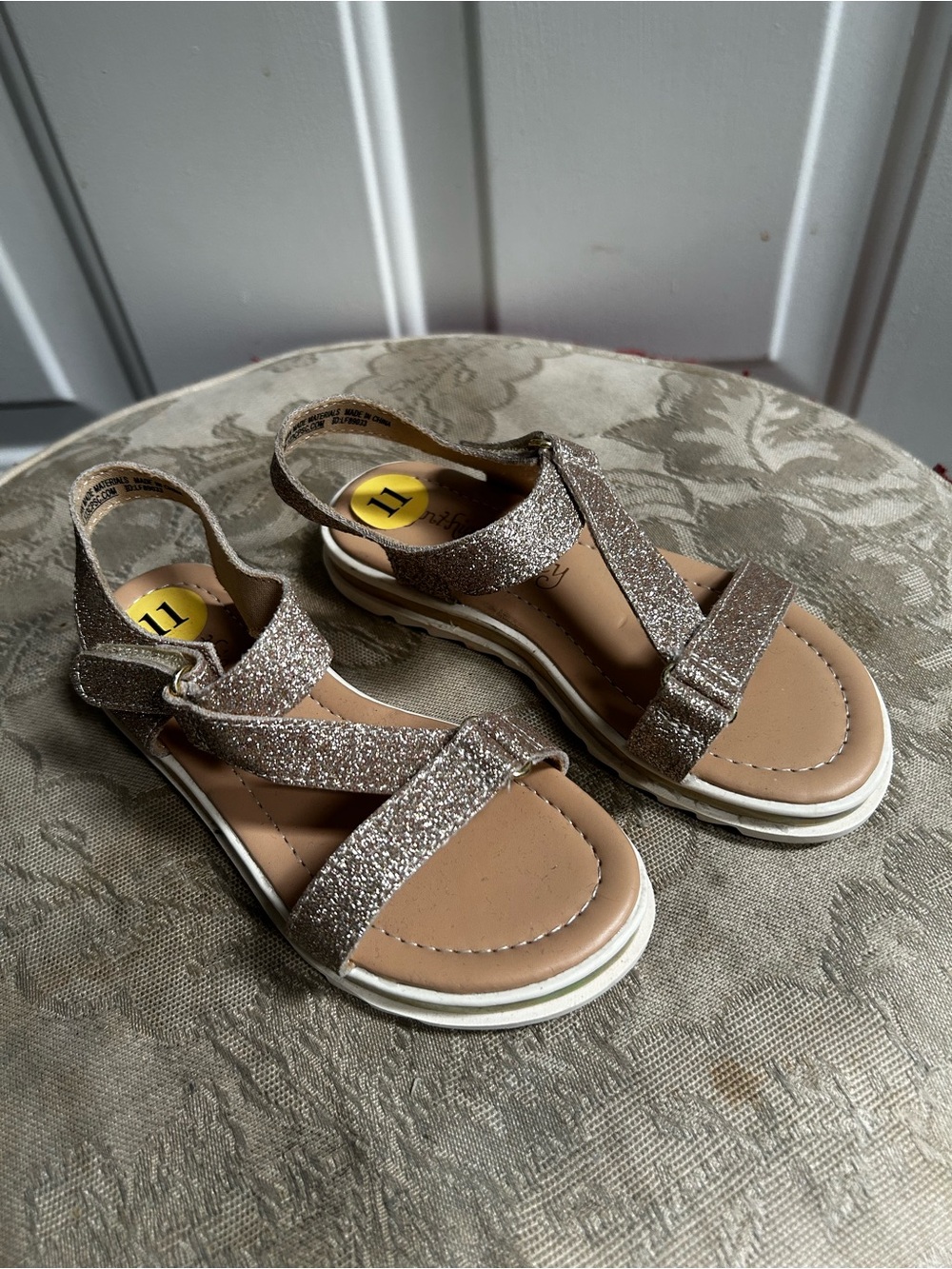 Cinthia Rowley girls Glitter Slingback Sandals in Champagne Sz 11